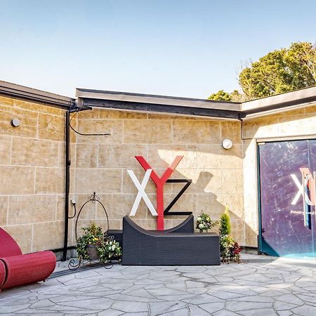 Xyz Private Spa And Seaside Resort Ширахама Екстериор снимка